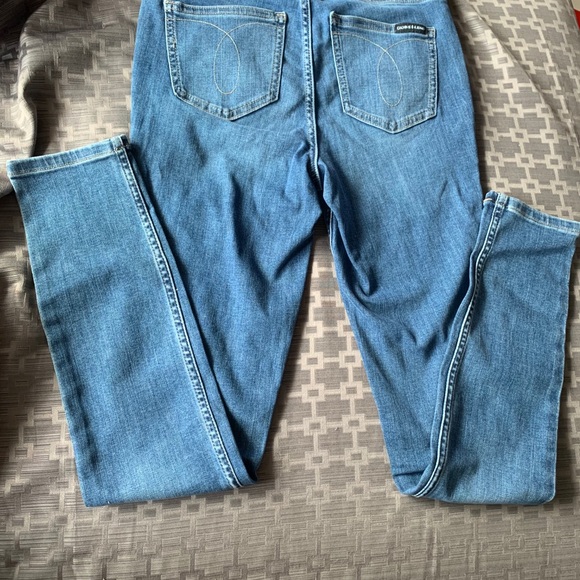 NWT! Calvin Klein Button Fly High Waisted Jeans. - Picture 5 of 5